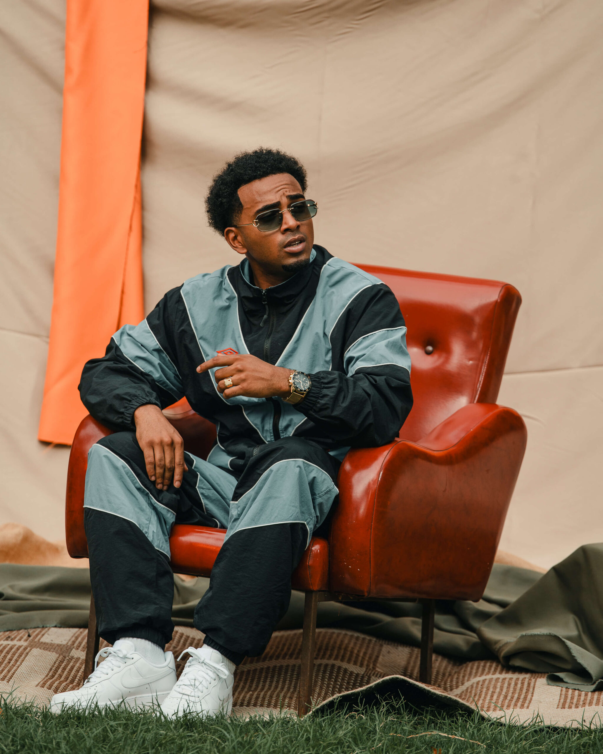 Clip Bobo LRB X Barth